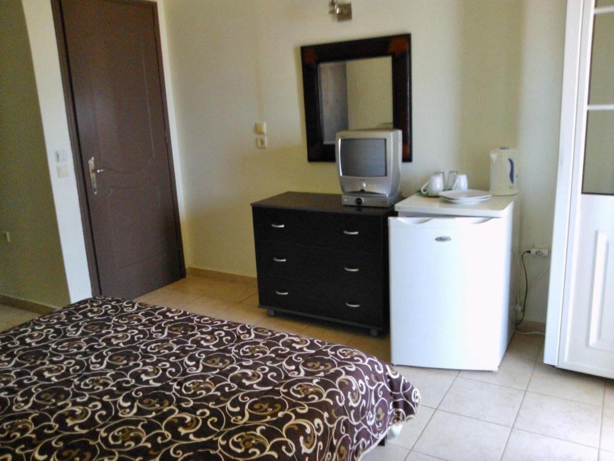 Niriides Apartmentsアソス 部屋 写真