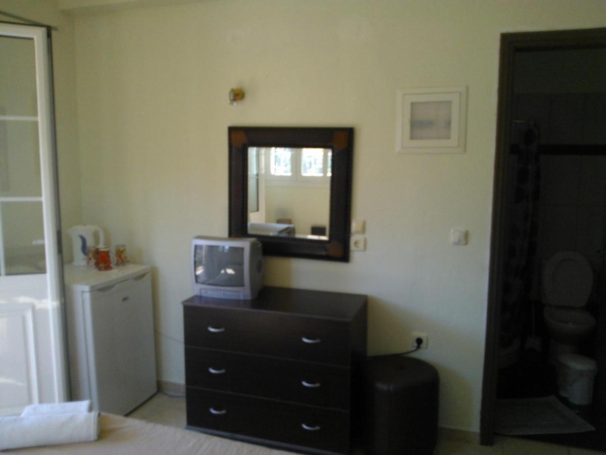 Niriides Apartmentsアソス 部屋 写真